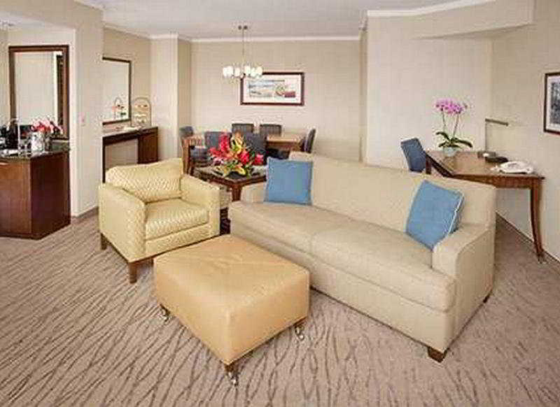 Embassy Suites By Hilton San Diego La Jolla Δωμάτιο φωτογραφία